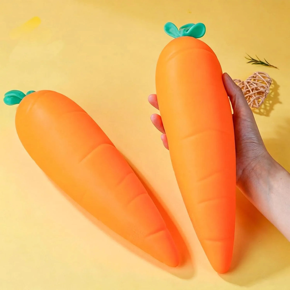 Giant Carrot Squeeze Toy & Simulation Fruit Stretchy Stress Ball Toy